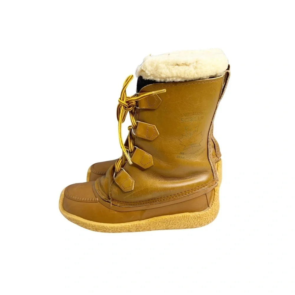 SOREL Vintage Chugalug waterproof Sherpa lined snow boots CANADA size 5. Tan